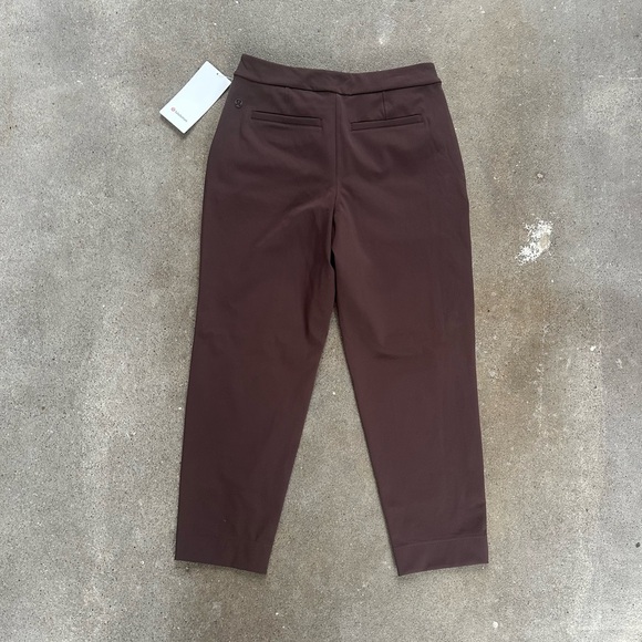 NWT Lululemon Tapered Leg Mid Rise Pant 7/8 Length Luxtreme Espresso Size Small - Picture 7 of 12
